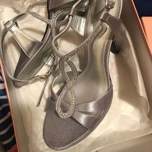 Nina dress shoes